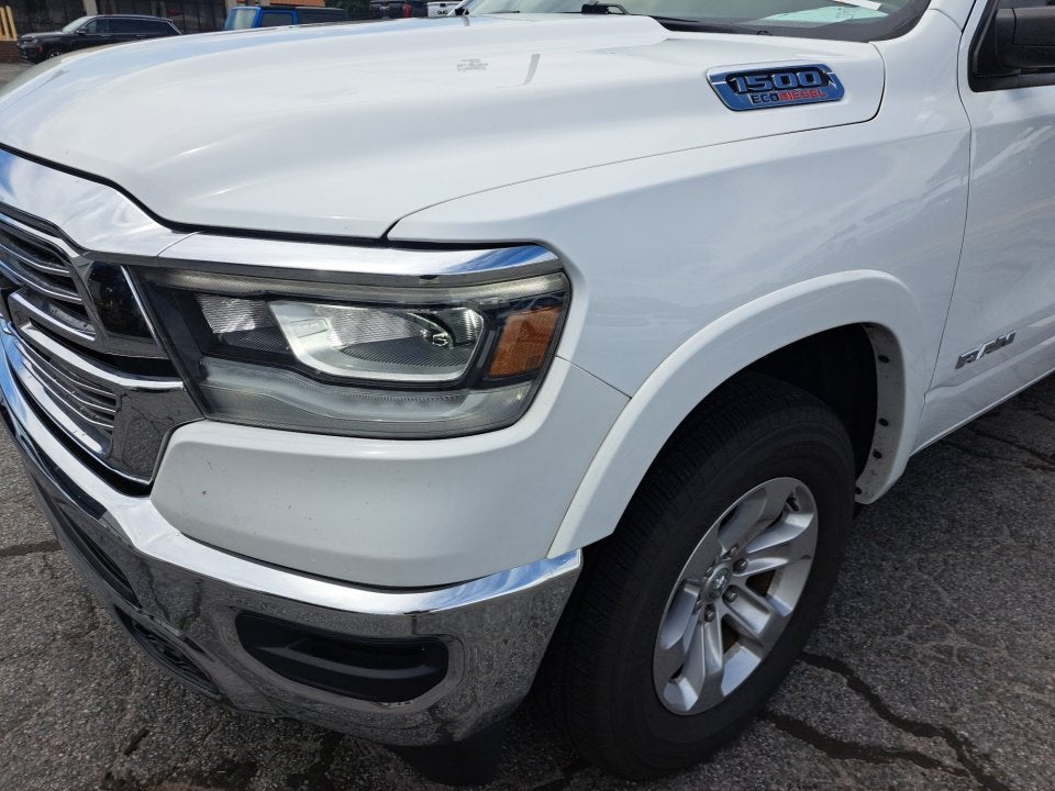 2020 RAM 1500 Laramie Crew Cab 4x4 5'7" Box