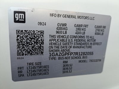 2024 Chevrolet Express Passenger 3500 1LT