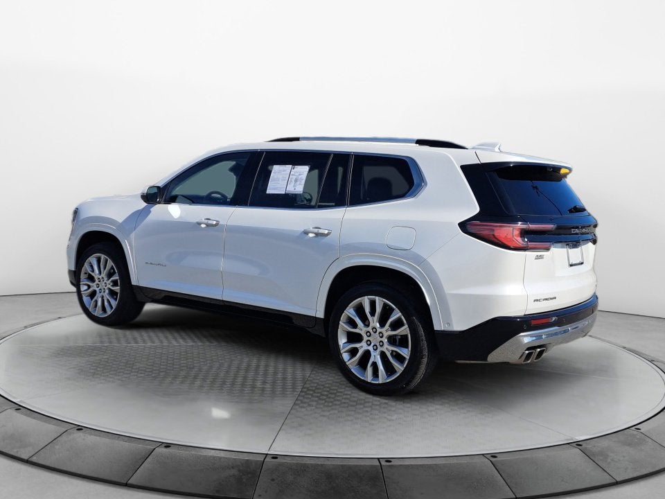 2024 GMC Acadia Denali