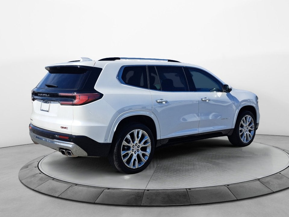 2024 GMC Acadia Denali