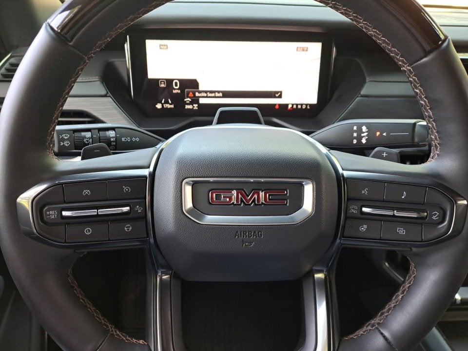 2025 GMC Acadia AT4