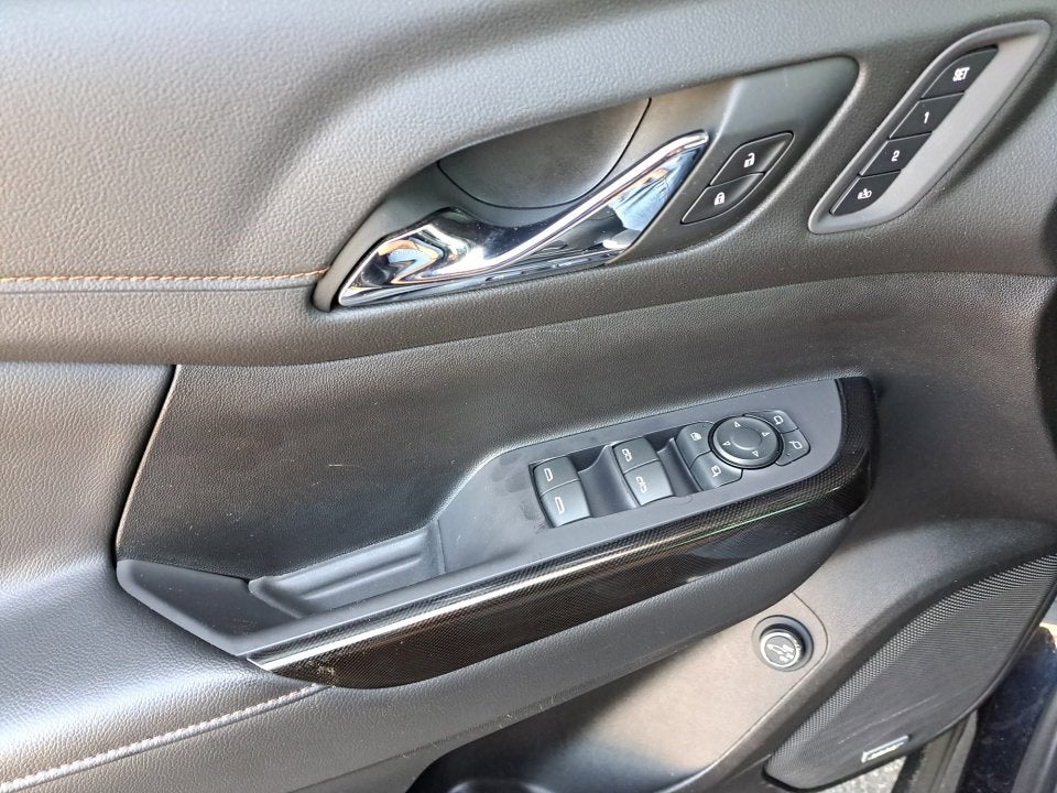 2022 GMC Acadia AT4