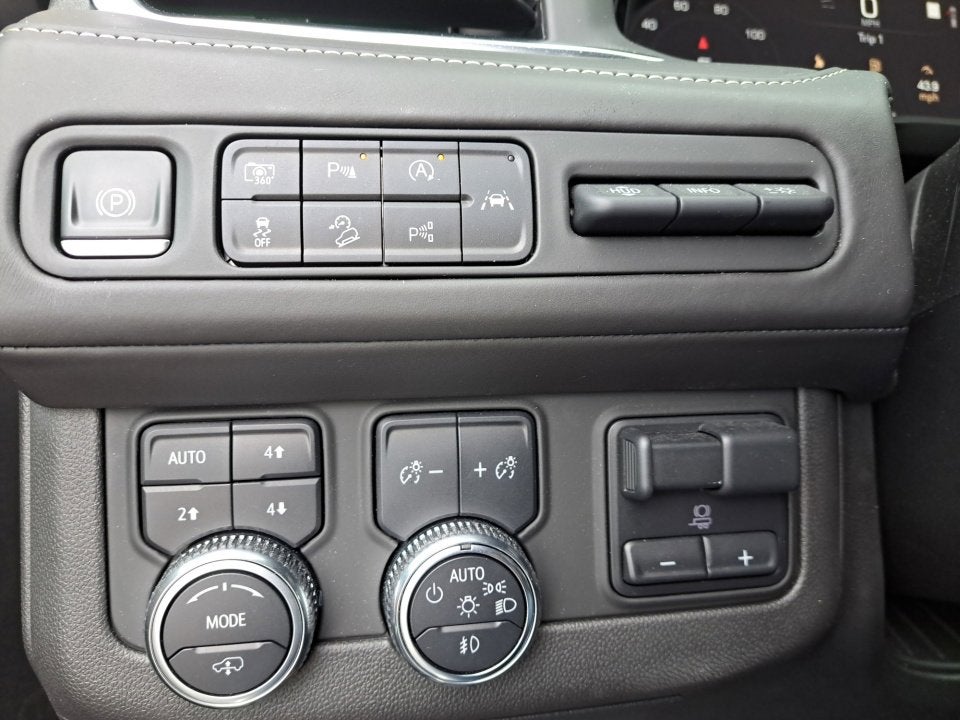 2023 GMC Yukon Denali Ultimate