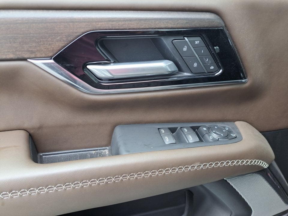 2025 GMC Yukon Denali Ultimate