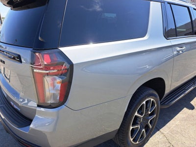 2023 Chevrolet Suburban RST