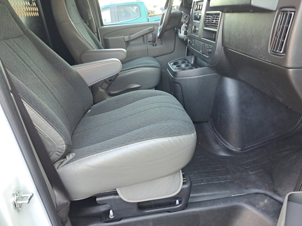 2025 GMC Savana Cargo Work Van