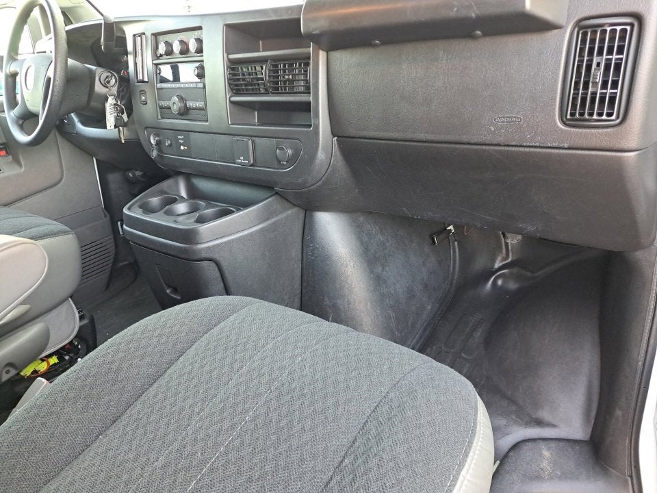 2025 GMC Savana Cargo Work Van