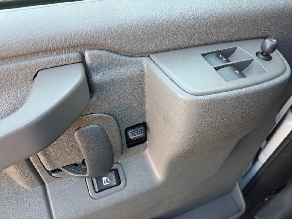 2025 GMC Savana Cargo Work Van