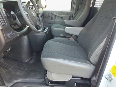 2025 GMC Savana Cargo Work Van