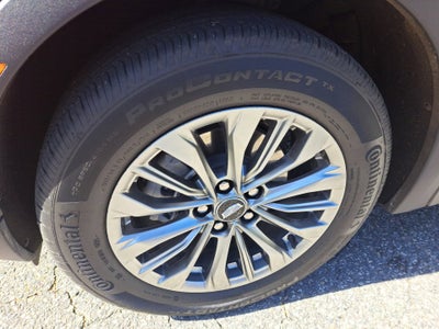 2025 Cadillac XT4 Premium Luxury