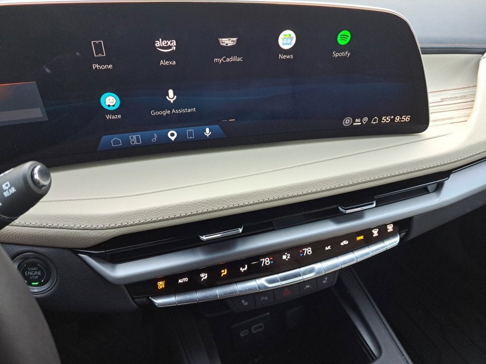 2025 Cadillac XT4 Premium Luxury