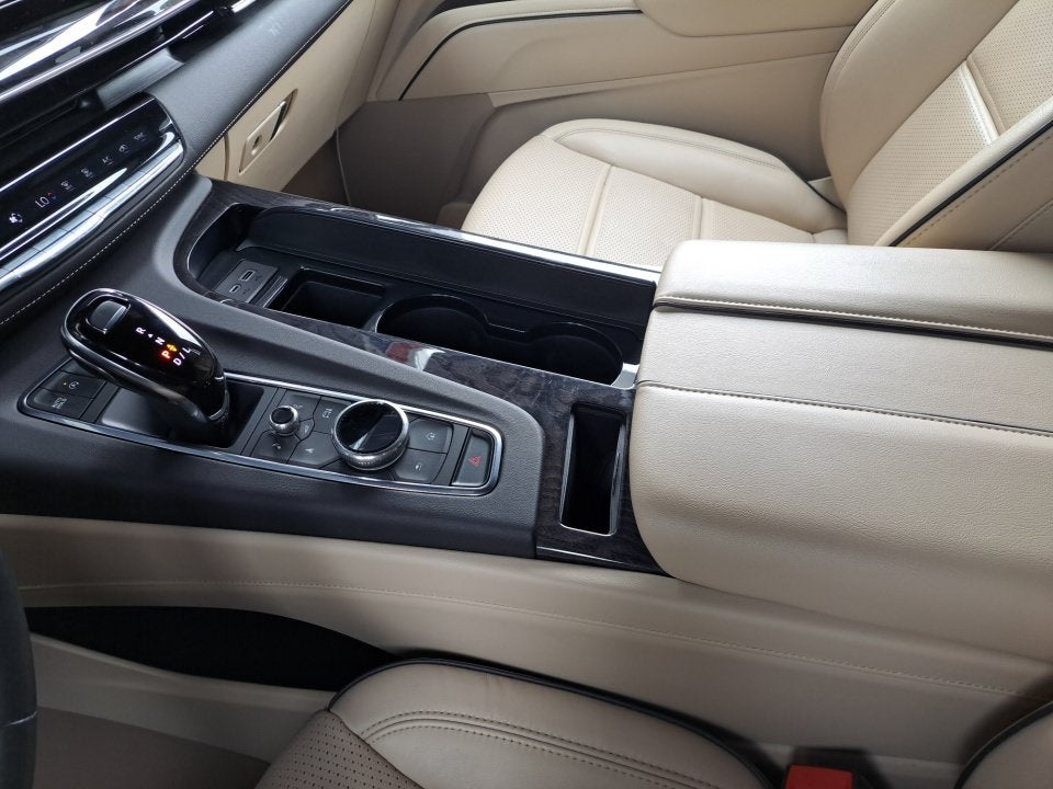 2022 Cadillac Escalade Premium Luxury