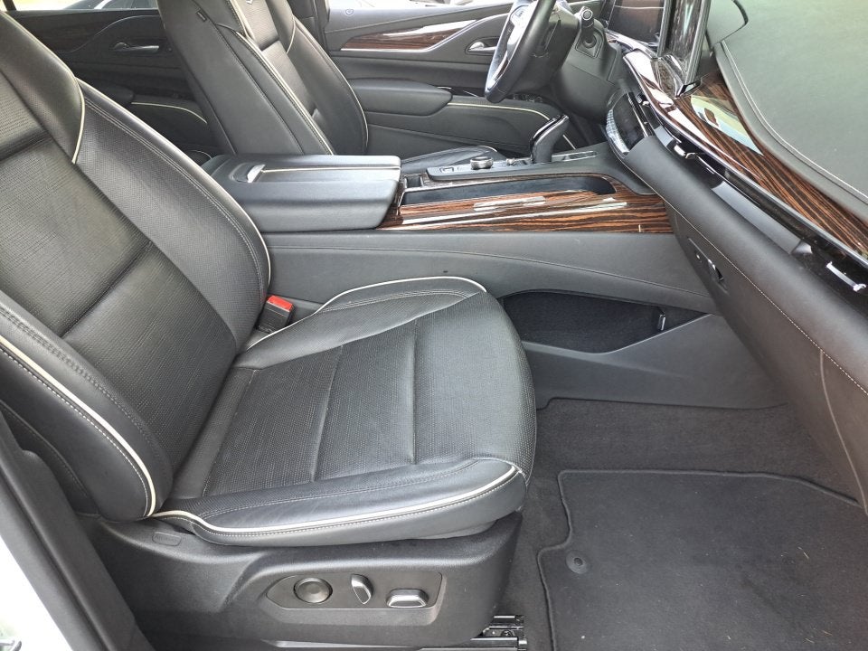 2022 Cadillac Escalade ESV Premium Luxury