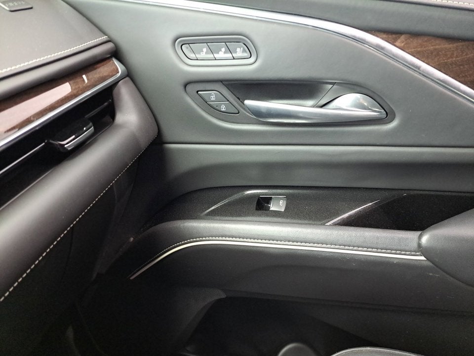 2022 Cadillac Escalade ESV Premium Luxury Platinum