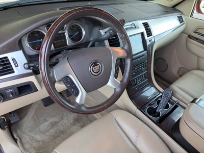2010 Cadillac Escalade Luxury