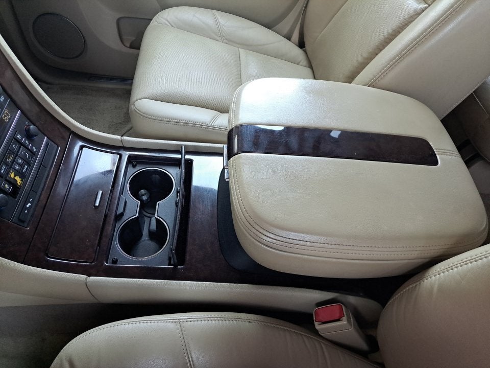 2010 Cadillac Escalade Luxury