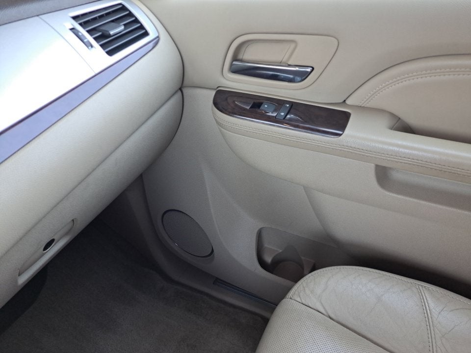 2010 Cadillac Escalade Luxury