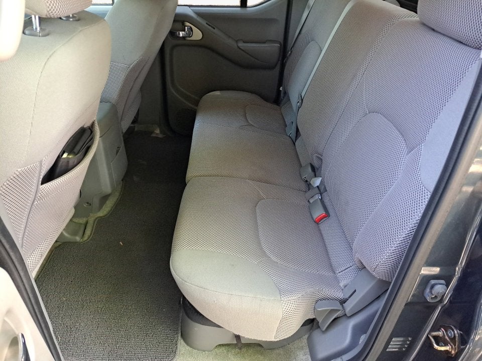 2015 Nissan Frontier SV