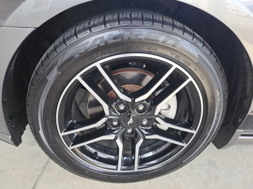 2014 Ford Mustang V6