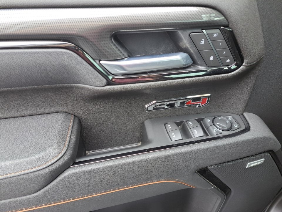 2025 GMC Sierra 1500 AT4
