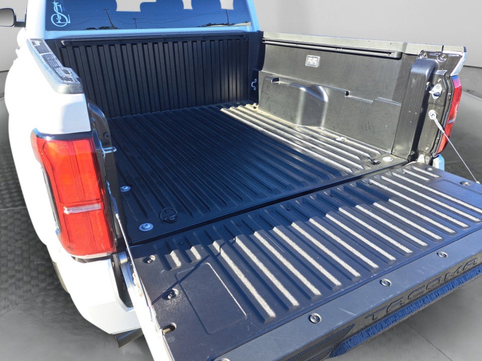 2025 Toyota Tacoma 2WD SR5