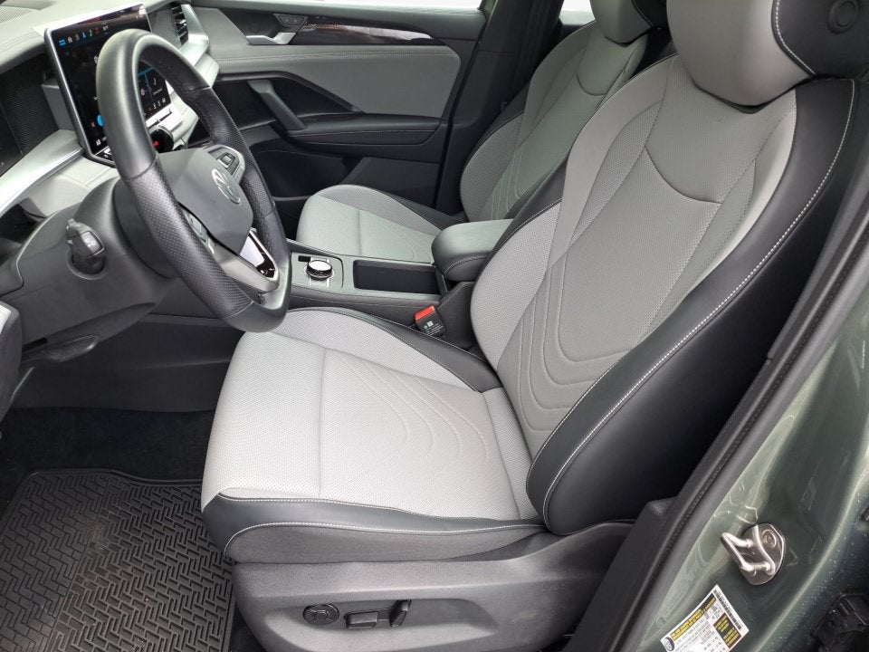 2025 Volkswagen Tiguan 2.0T SE R-Line Black