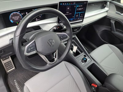 2025 Volkswagen Tiguan 2.0T SE R-Line Black