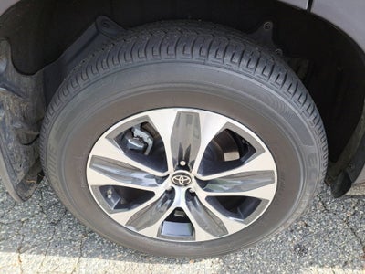 2023 Toyota Highlander Hybrid XLE