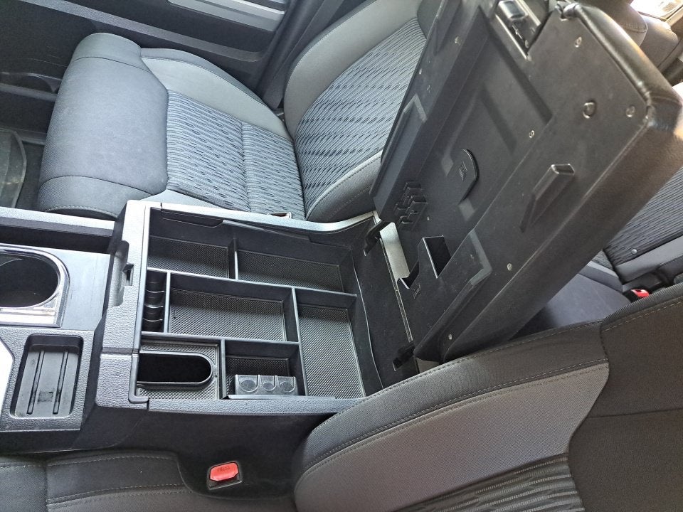 2016 Toyota Tundra 4WD Truck SR5