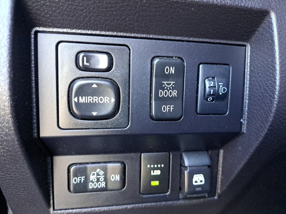 2016 Toyota Tundra 4WD Truck SR5