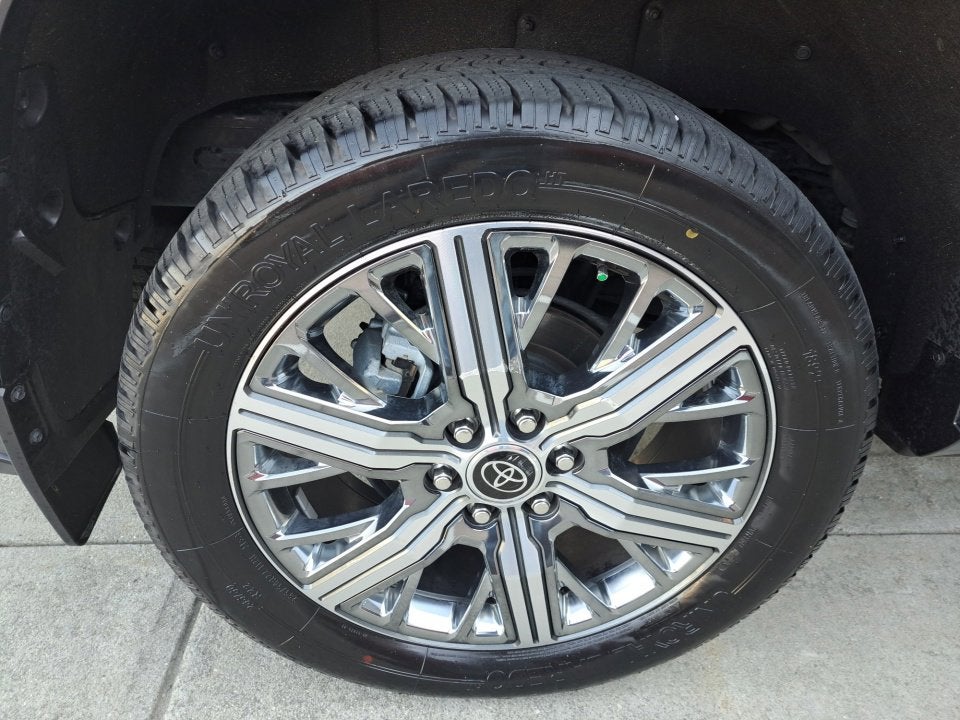 2024 Toyota Sequoia SR5