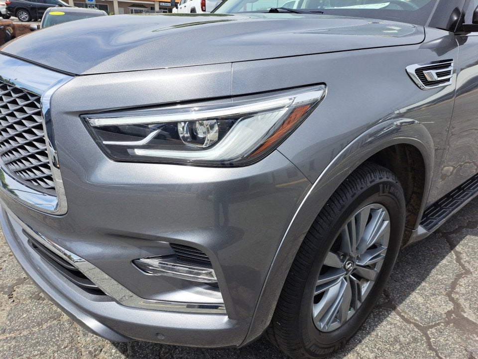 2021 INFINITI QX80 LUXE