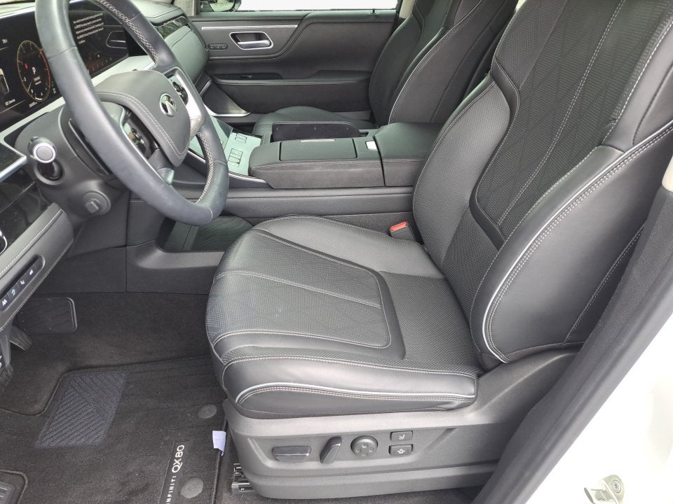 2025 INFINITI QX80 SENSORY AWD