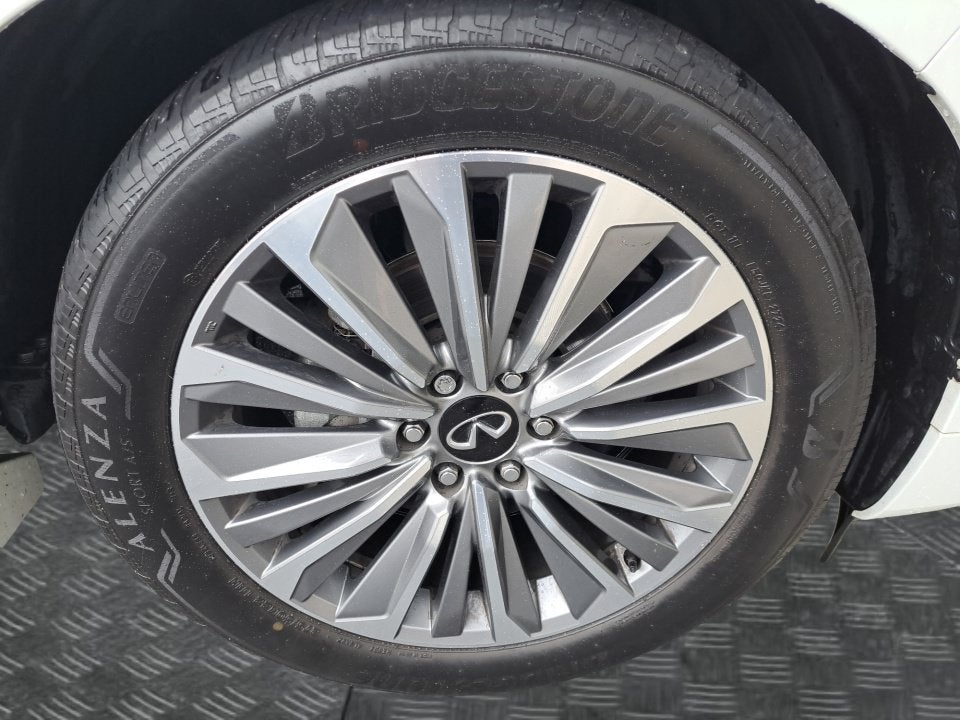 2025 INFINITI QX80 SENSORY AWD