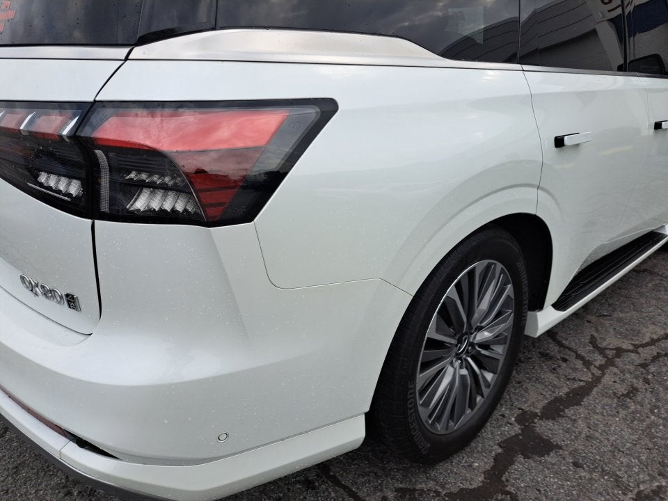 2025 INFINITI QX80 SENSORY AWD