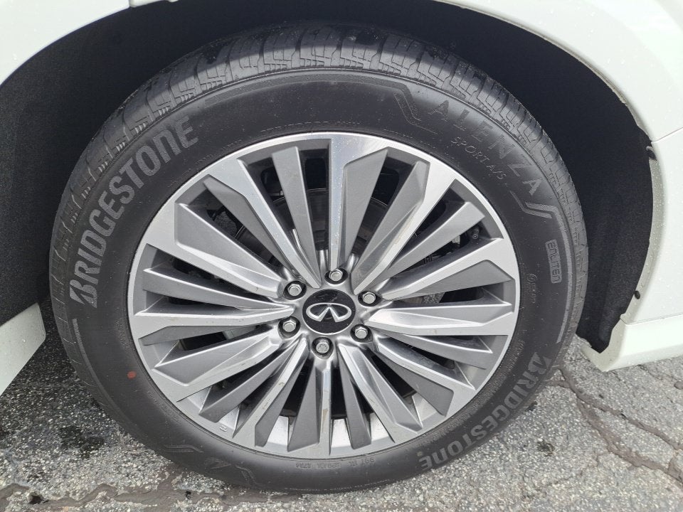2025 INFINITI QX80 SENSORY AWD
