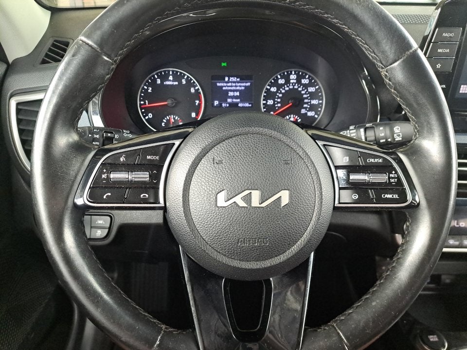 2023 Kia Seltos S