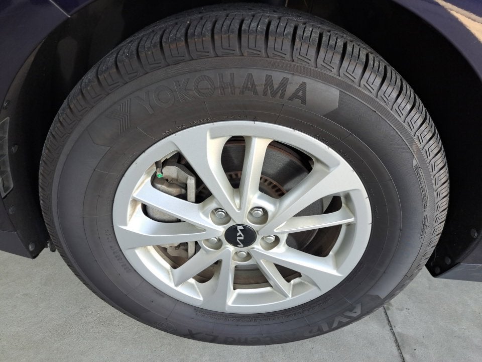 2023 Kia Carnival LX