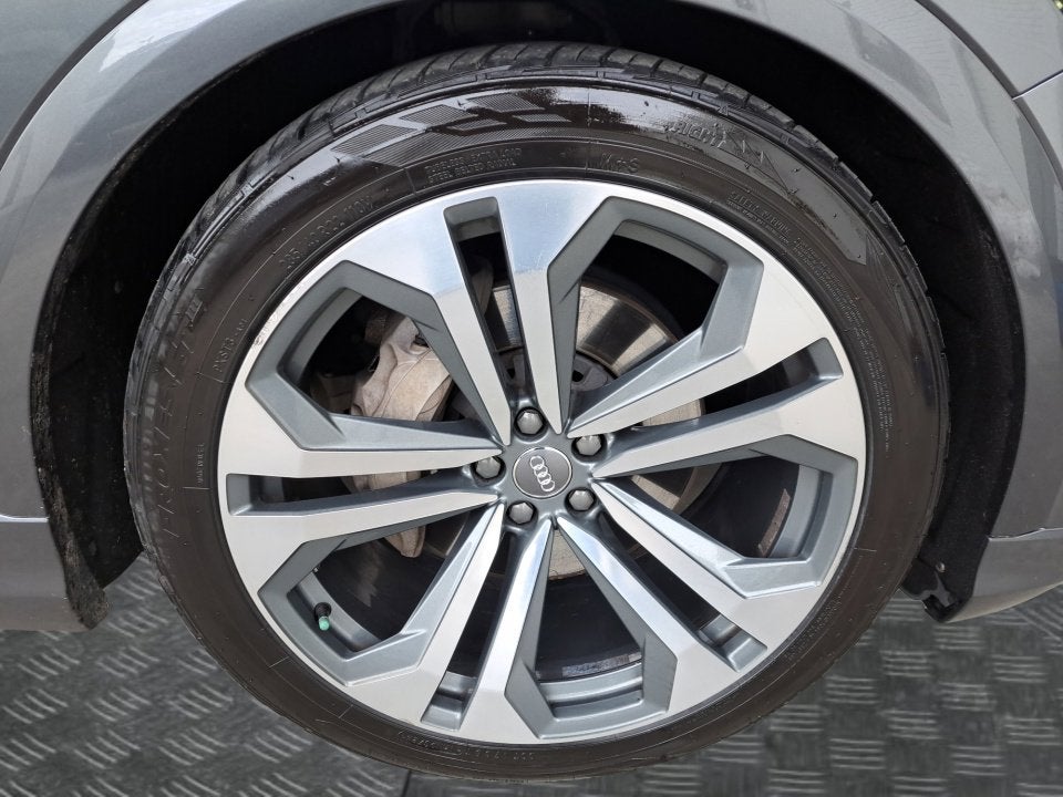 2019 Audi Q8 Prestige