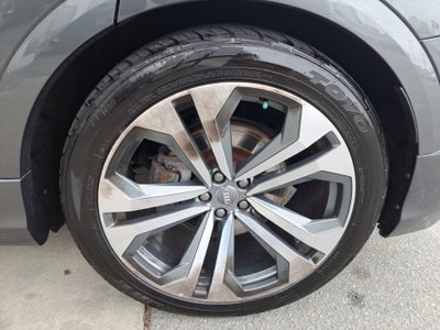 2019 Audi Q8 Prestige