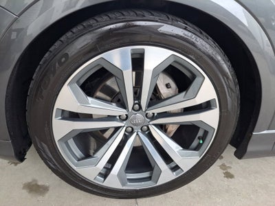 2019 Audi Q8 Prestige