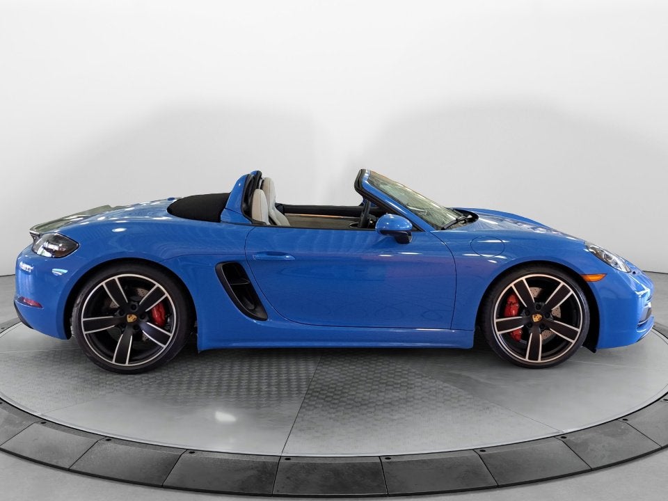 2025 Porsche 718 Boxster GTS 4.0