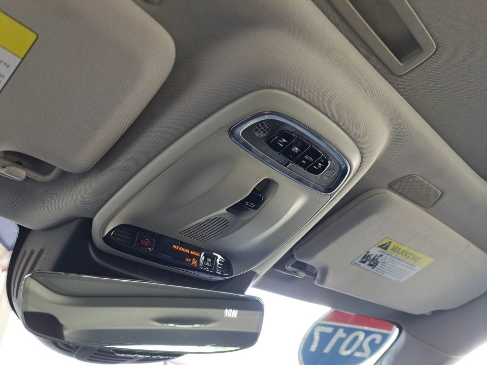 2017 Volvo S90 T6 Momentum
