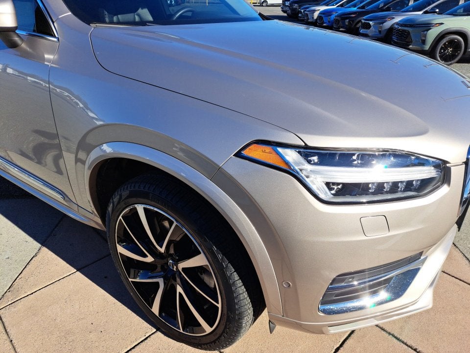2023 Volvo XC90 Plus