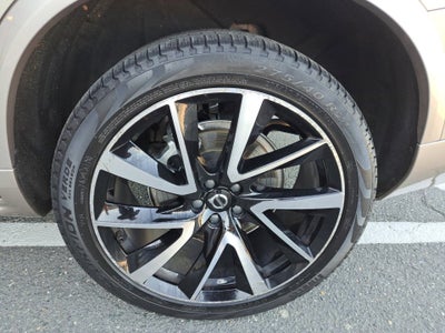 2023 Volvo XC90 Plus