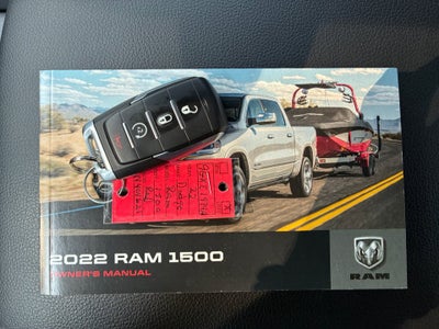 2022 RAM 1500 Big Horn Crew Cab 4x4 5'7" Box