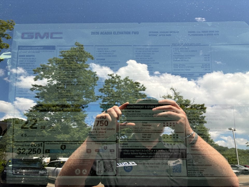 2026 GMC Acadia Elevation