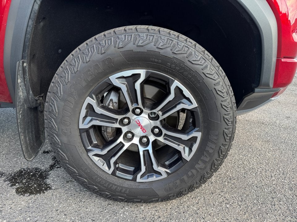 2024 GMC Canyon AT4