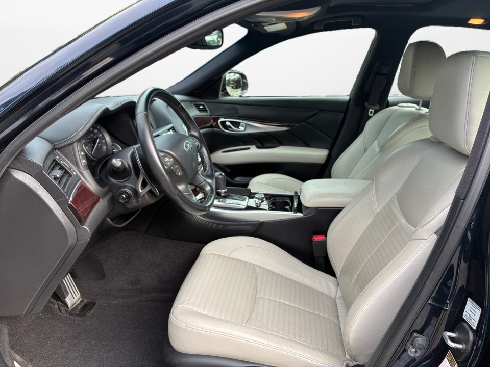 2015 INFINITI Q70 3.7X