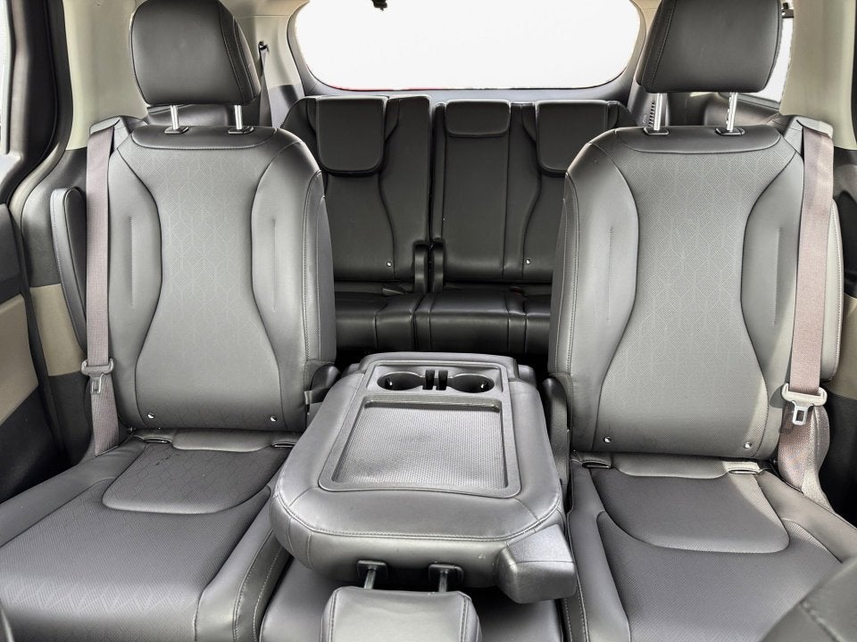 2025 Kia Carnival EX